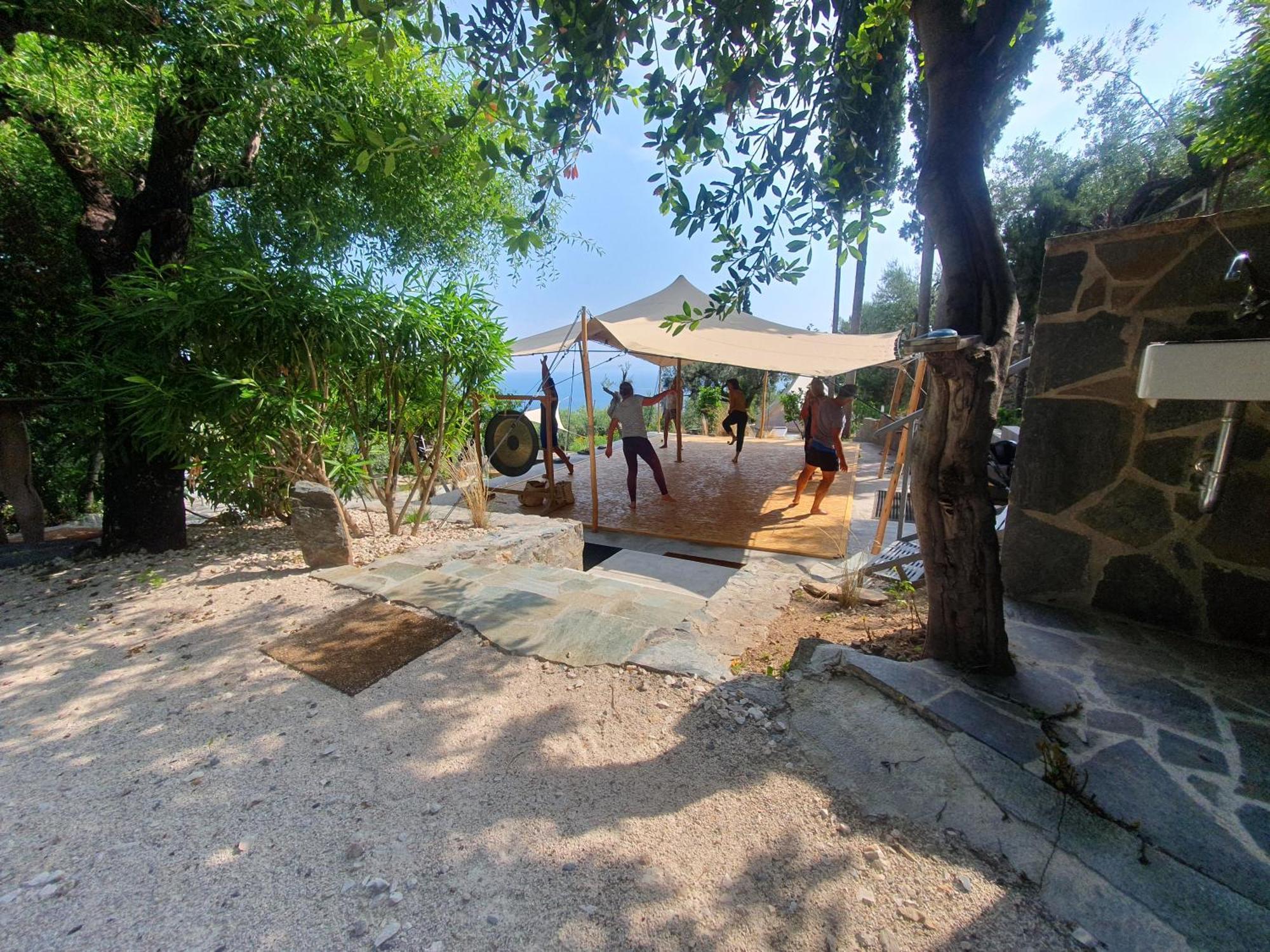 Studios Kyparissi & Spa Tiros Bagian luar foto